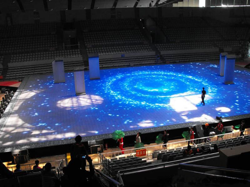 鄰社大型舞臺(tái)LED顯示屏案例